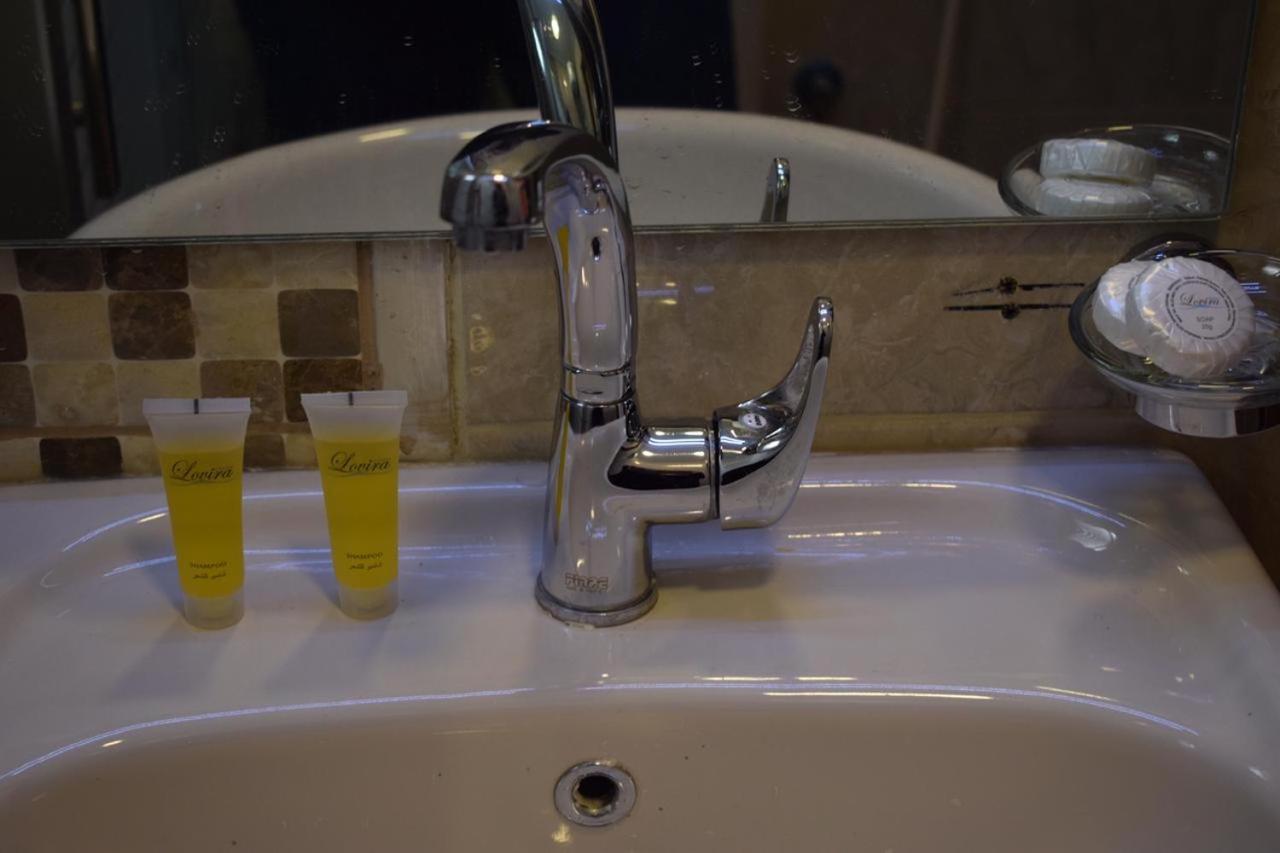 Baron Palace Hotel Suites Акаба Екстер'єр фото